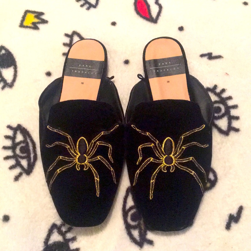 Brand new unique black velvet spider mules